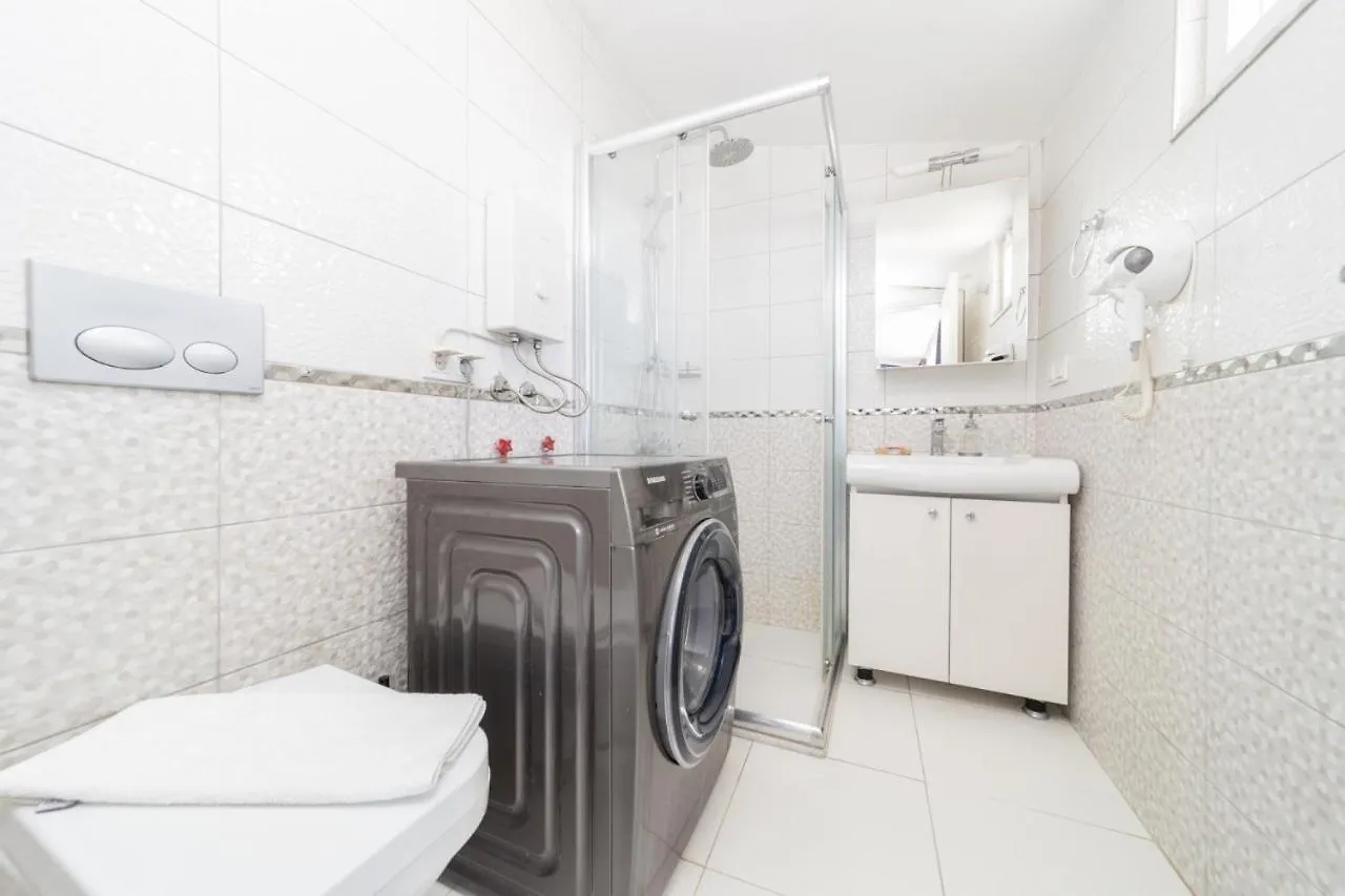 안탈리아 Superb Flat Near Hadrian'S Gate 아파트 터키